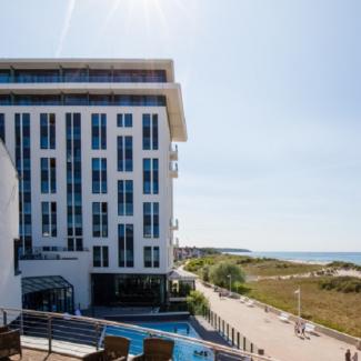 Blick vom Hotel auf den Strand