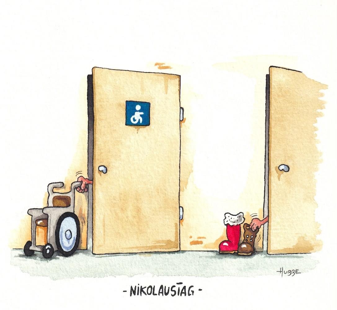 N Niklaus Bild zeigt zwei Türen vor einer stehen Schuhe vor der anderen ein Rollstuhl 