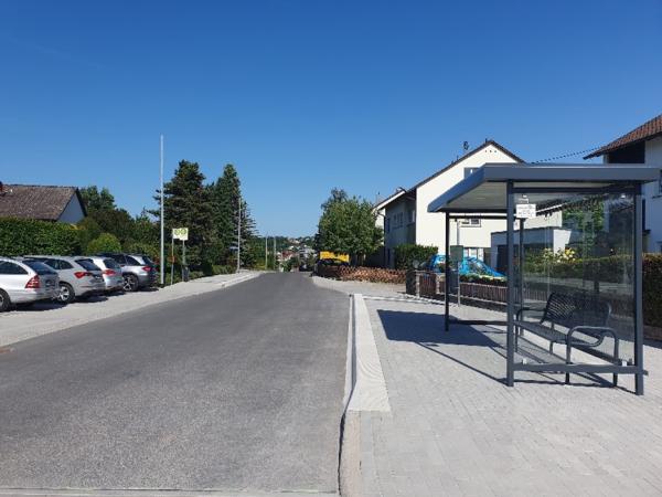 Bild zeigt neu gestaltenen Bereich der Bushaltestelle in Maulbronn