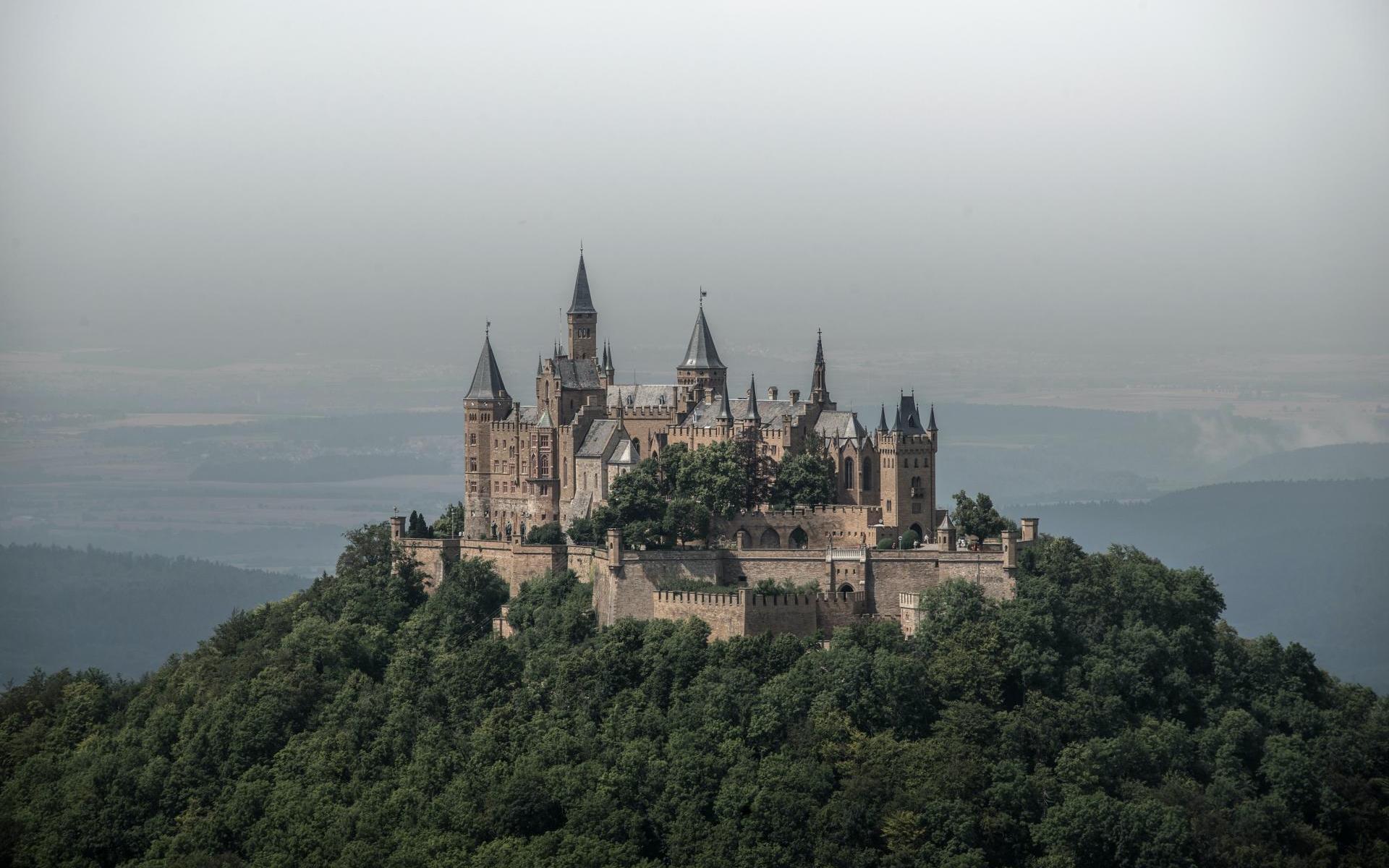 Burg Hohenzollern Süddeutschland Luftbild