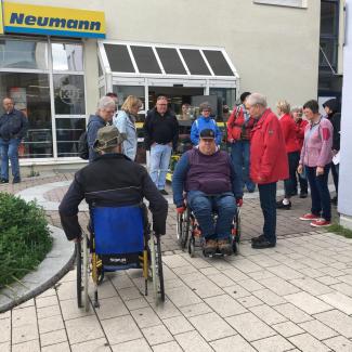 dieArbeitsgruppe Barrierefrei auf der ersten Teilbegehung